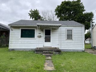 Foreclosed Home - 2413 PLUM ST, 47362