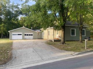 Foreclosed Home - 1107 W WATER ST, 47371
