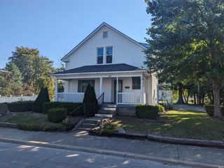 Foreclosed Home - 422 N HIGH ST, 47390