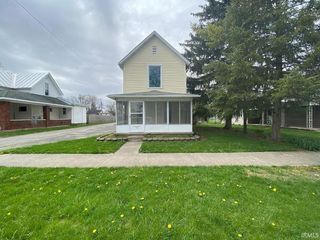 Foreclosed Home - 535 N EAST ST, 47394