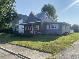 Foreclosed Home - 552 N EAST ST, 47394