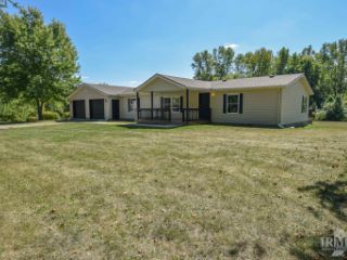 Foreclosed Home - 8201 W RIVER RD, 47396