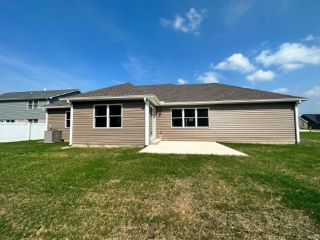 Foreclosed Home - 1209 N WILD PINE DR, 47396