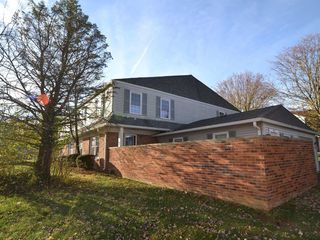 Foreclosed Home - 932 E WATERLOO DR, 47401