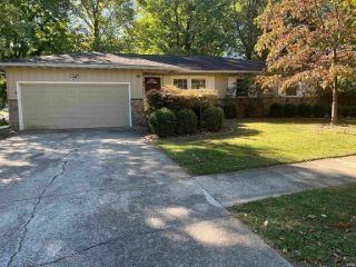 Foreclosed Home - 1002 E ALLENDALE DR, 47401