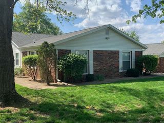 Foreclosed Home - 851 E WATERLOO CT, 47401