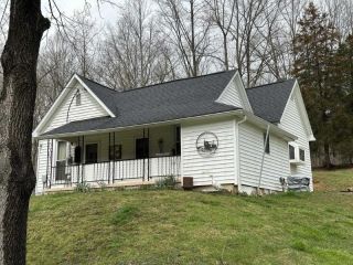 Foreclosed Home - 4285 E STIPP RD, 47401