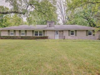 Foreclosed Home - 715 S MEADOWBROOK DR, 47401