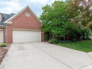 Foreclosed Home - 1032 S FIELDCREST CT, 47401