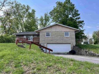 Foreclosed Home - 303 S MULLER PKWY, 47403