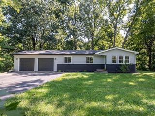 Foreclosed Home - 7845 S HARMONY RD, 47403