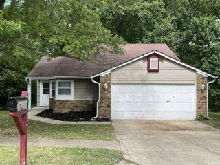 Foreclosed Home - 3812 W WOODMERE WAY, 47403