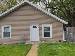 Foreclosed Home - 621 N ADAMS ST, 47404