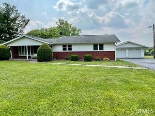 Foreclosed Home - 2511 N SMITH PIKE, 47404