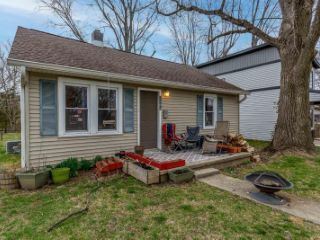 Foreclosed Home - 1203 N MADISON ST, 47404
