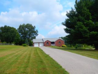 Foreclosed Home - 1050 N HARTSTRAIT RD, 47404