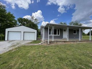 Foreclosed Home - 925 HAROLD SMITH RD, 47421