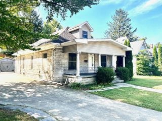 Foreclosed Home - 310 16TH ST, 47421
