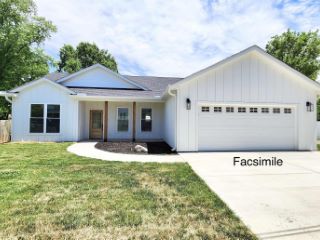 Foreclosed Home - 1021 N DAISY DR, 47429