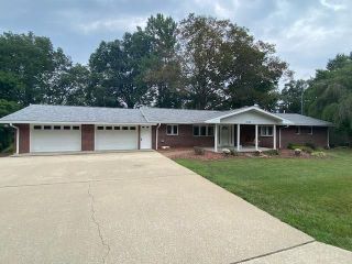 Foreclosed Home - 8589 W SKYLINE DR, 47432