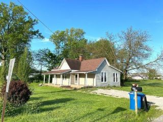 Foreclosed Home - 313 E NEAL ST, 47438