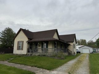 Foreclosed Home - 879 W INDIANA AVE, 47460