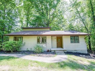 Foreclosed Home - 815 W KEELER RD, 47460