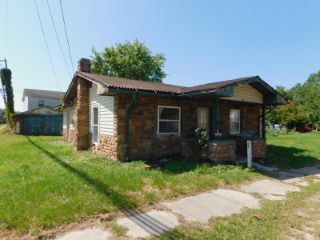 Foreclosed Home - 656 W INDIANA AVE, 47460