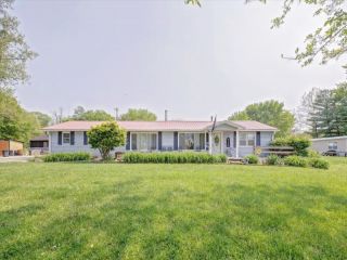 Foreclosed Home - 4174 WATSON RD, 47468