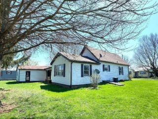 Foreclosed Home - 106 THIRD ST, 47471