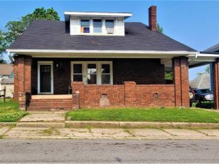 Foreclosed Home - 307 NE 1ST ST, 47501