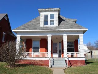 Foreclosed Home - 212 W 4th St, 47512