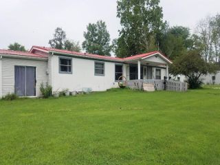 Foreclosed Home - 632 W 8TH ST, 47512