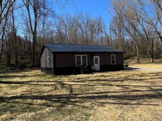 Foreclosed Home - 4815 SHADY RD, 47520
