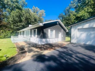 Foreclosed Home - 15510 N STATE ROAD 66, 47520