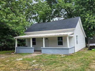 Foreclosed Home - 102 W SHIPPING ST, 47528