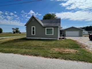 Foreclosed Home - 308 N FREELAND ST, 47535