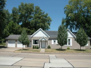 Foreclosed Home - 612 E 1ST ST, 47542