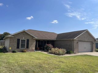 Foreclosed Home - 4130 N PORTERSVILLE RD, 47546