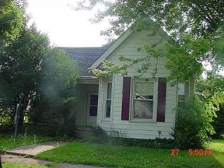 Foreclosed Home - 106 CEDAR ST, 47553