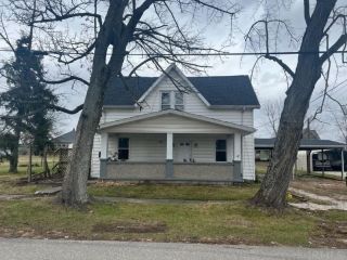 Foreclosed Home - 500 SW 2ND ST, 47553
