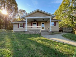 Foreclosed Home - 3779 BOUNDARY WAY, 47586