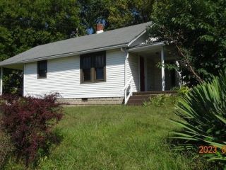 Foreclosed Home - 39 RIVERVIEW DR, 47586