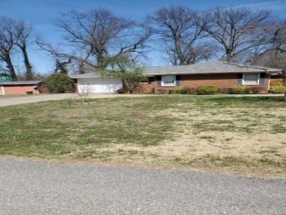 Foreclosed Home - 2628 LINWOOD DR, 47591