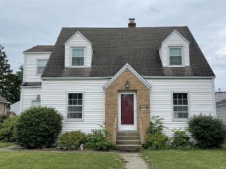 Foreclosed Home - 1905 WASHINGTON AVE, 47591