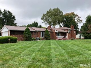 Foreclosed Home - 315 EASTGATE DR, 47591
