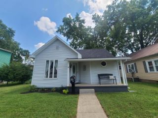 Foreclosed Home - 809 N 13TH ST, 47591