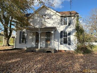 Foreclosed Home - 15 SHORT ST, 47613