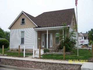 Foreclosed Home - 403 W 8TH ST, 47620
