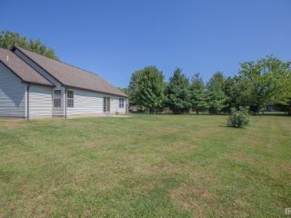 Foreclosed Home - 7711 OWENS DR, 47630